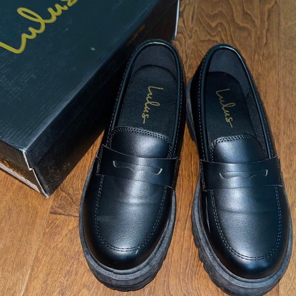 Lulu’s Maysie Black Flatform Loafers - Picture 5 of 6